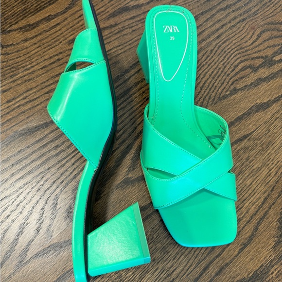 Zara green sandal block heels size 39 - Picture 3 of 3